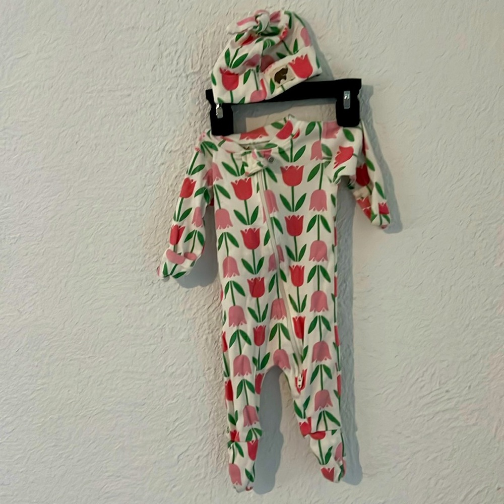 Newborn flower zip up with hat